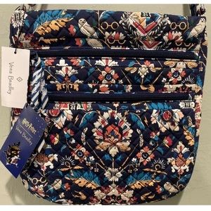 Harry Potter HOME TO HOGWARTS Triple Zip Hipster